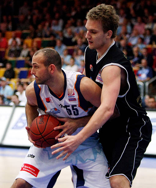 密集防守时 密集防守时